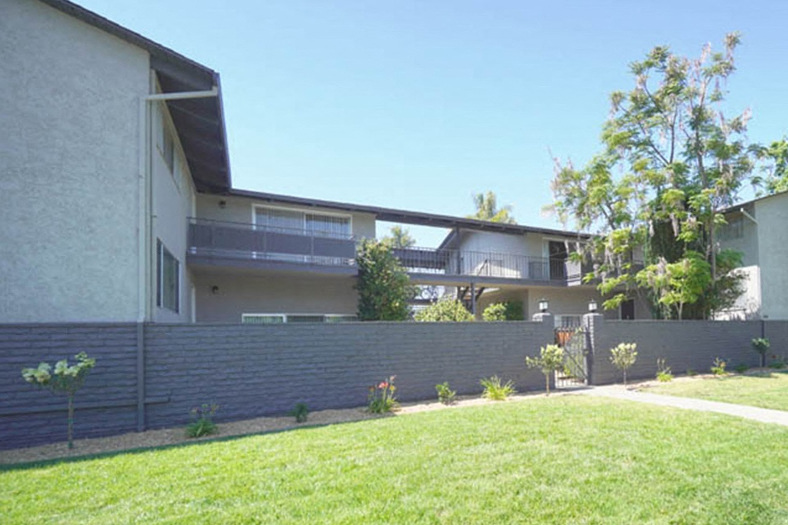 420 James Road photo 3